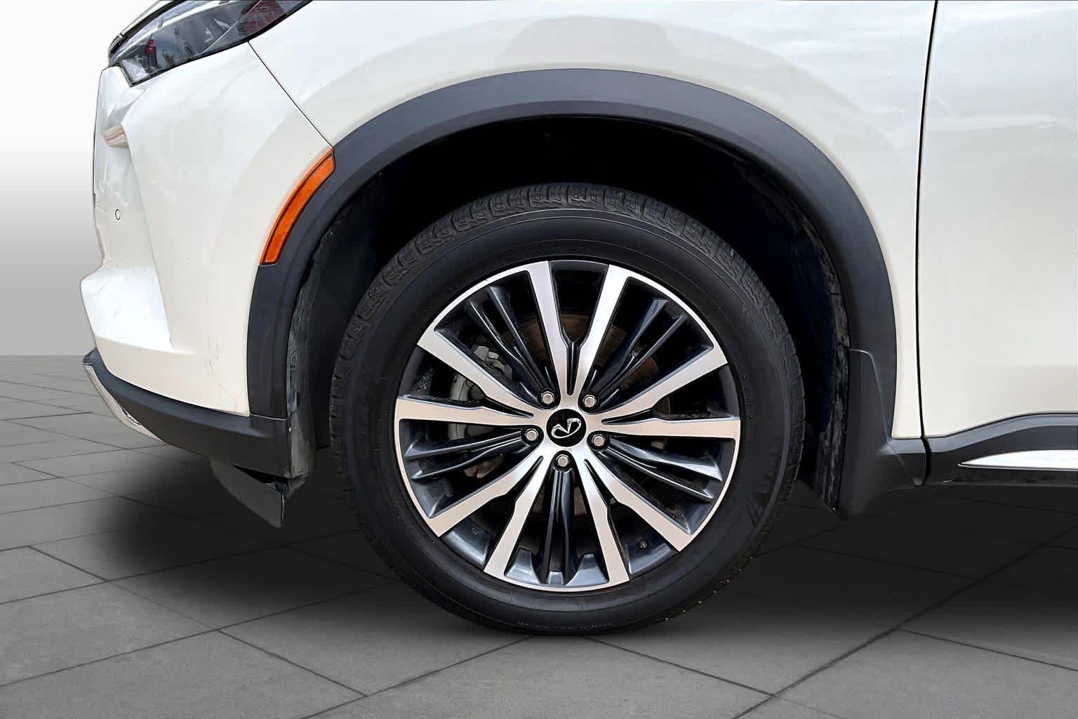 2022 INFINITI QX60 AUTOGRAPH Majestic White/Black Obsidian at Sterling McCall Nissan
