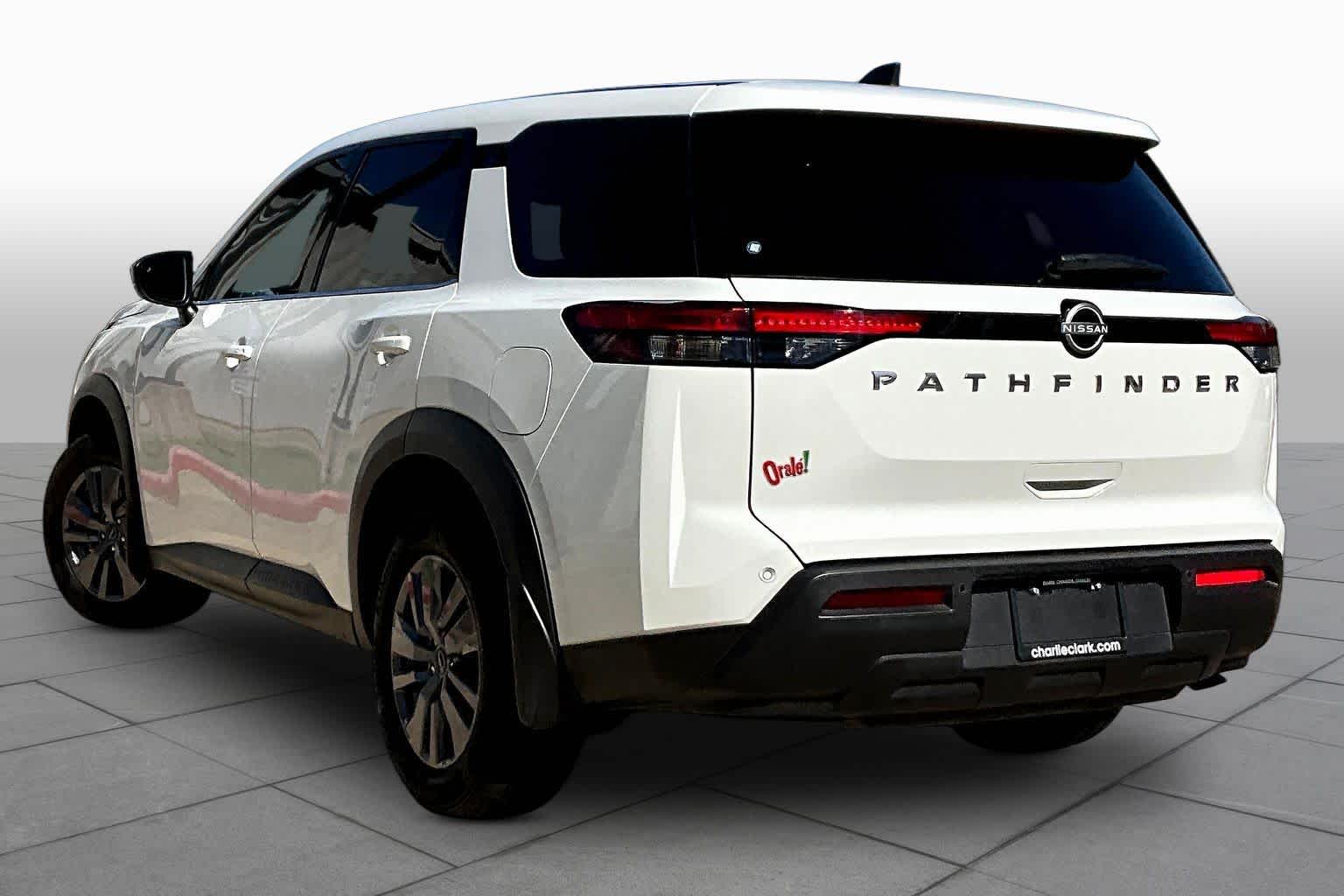 2025 Nissan Pathfinder S - 10