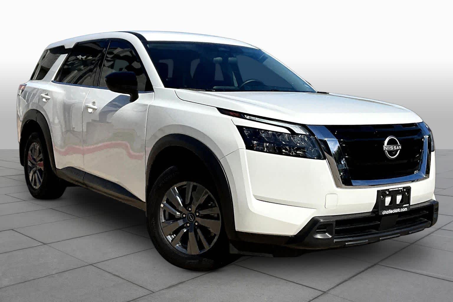 2025 Nissan Pathfinder S - 2