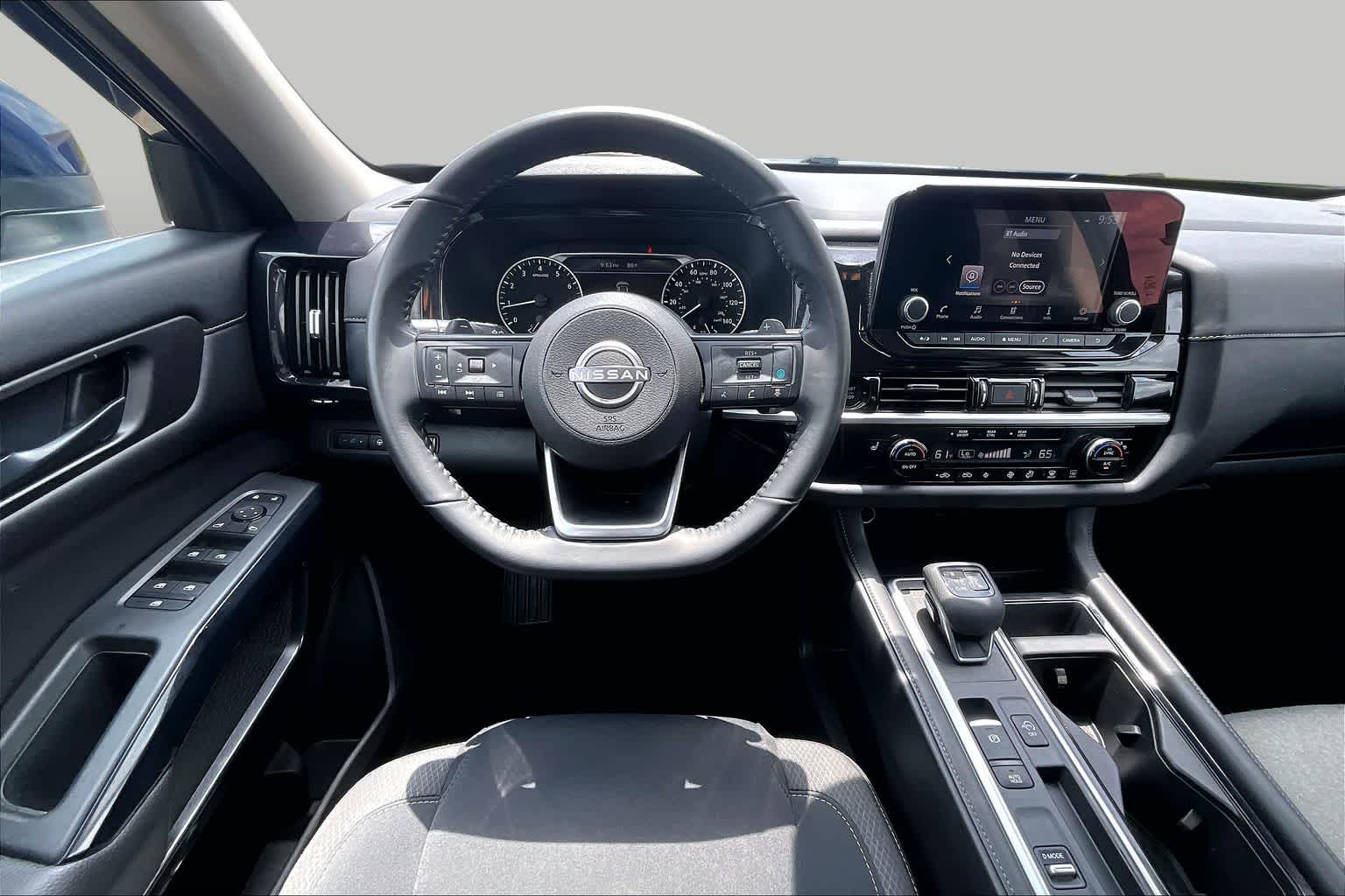 2025 Nissan Pathfinder SV - 5