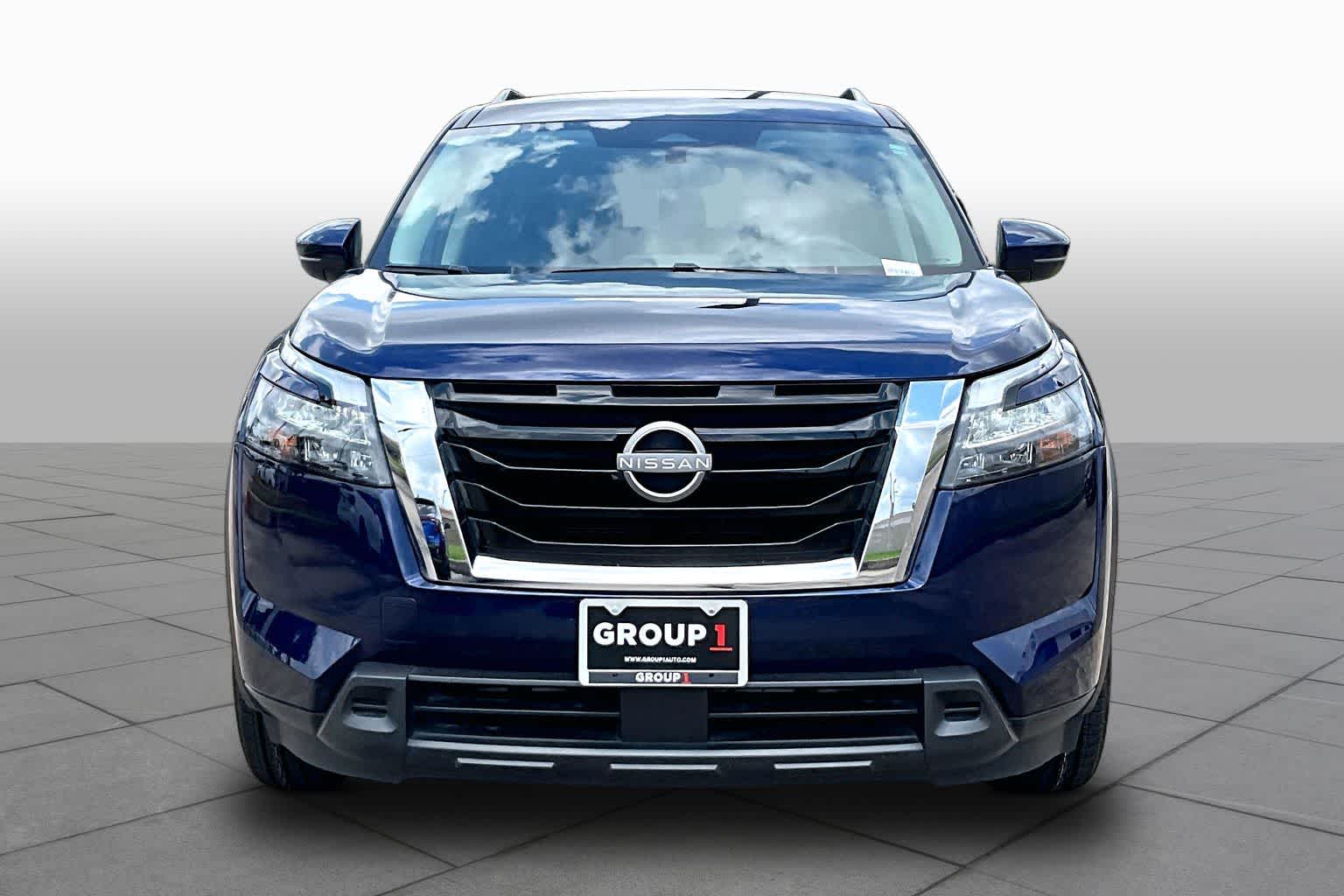 2025 Nissan Pathfinder SV - 3
