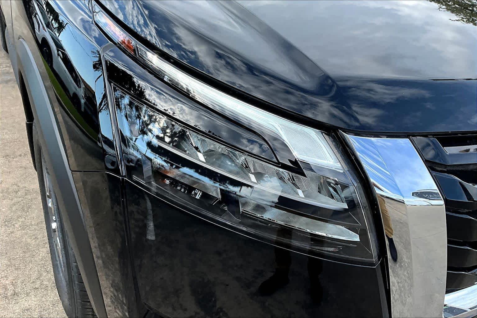 2025 Nissan Pathfinder SV Super Black at Sterling McCall Nissan