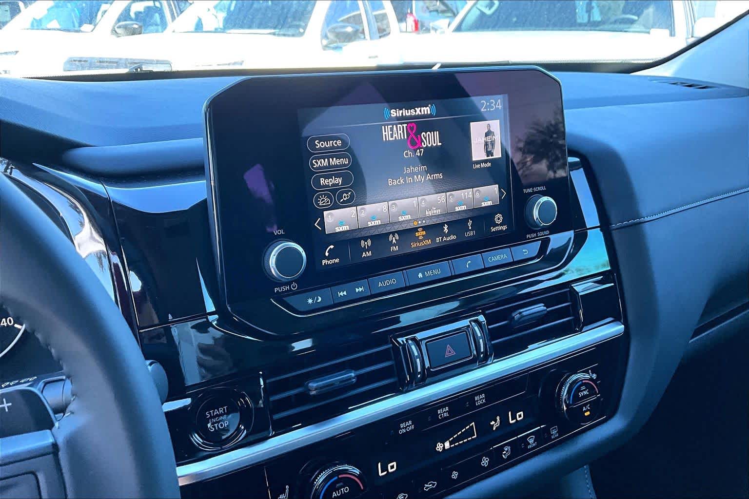 2025 Nissan Pathfinder SV Everest White Pearl Tricoat at Mercedes-Benz of Houston North