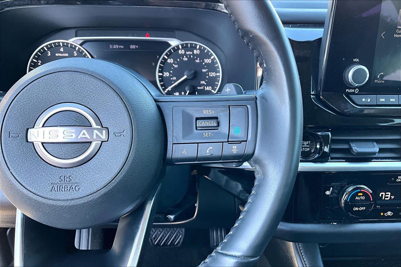 2025 Nissan Pathfinder photo 18 of 30