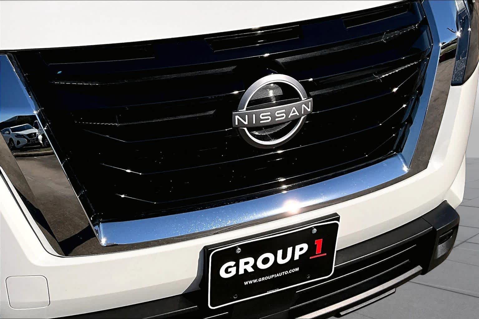 2025 Nissan Pathfinder photo 23 of 30