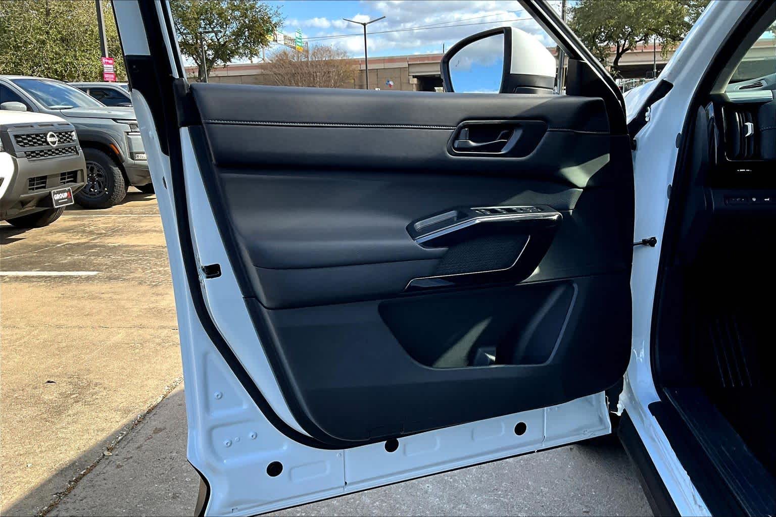 2025 Nissan Pathfinder SV Everest White Pearl Tricoat at Sterling McCall Nissan