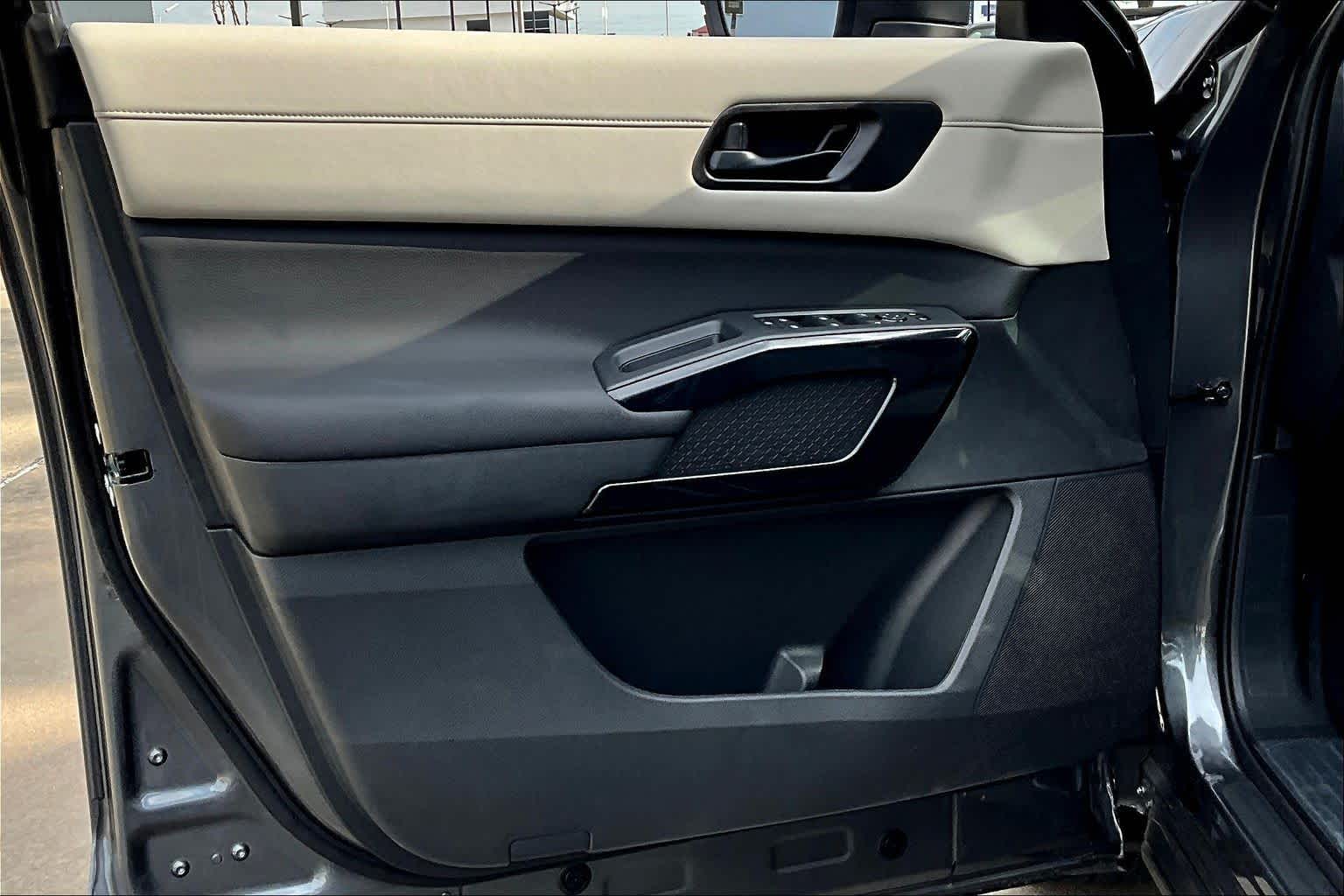 2025 Nissan Pathfinder SV Gun Metallic at Robbins Nissan