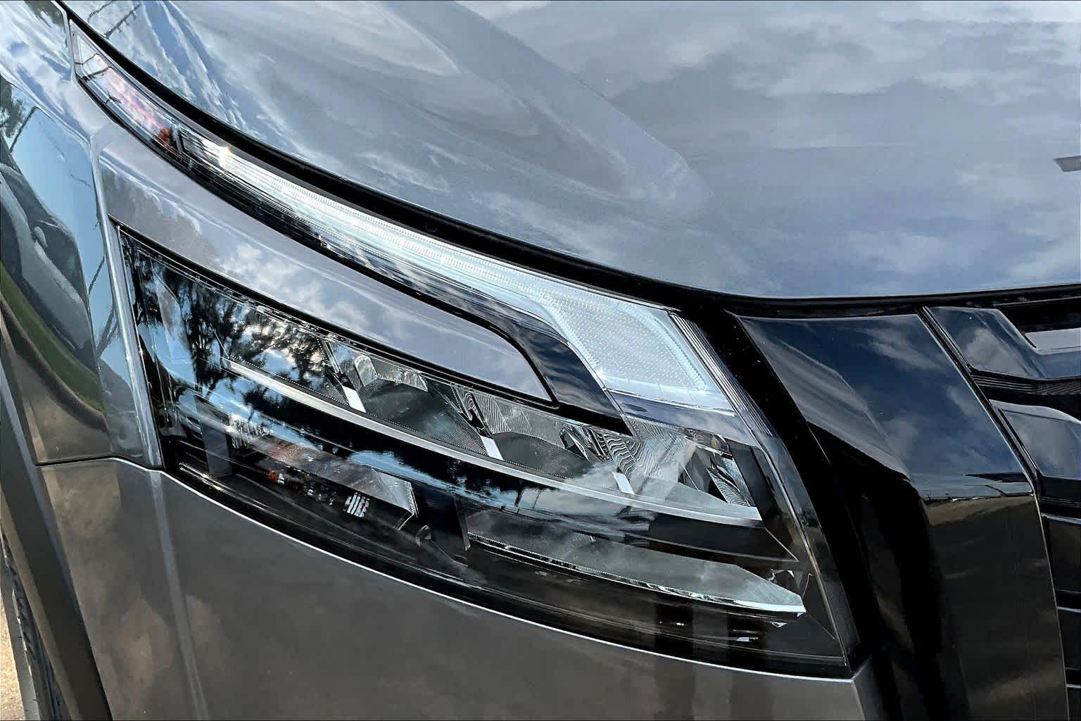 2025 Nissan Pathfinder SV Gun Metallic at Robbins Nissan