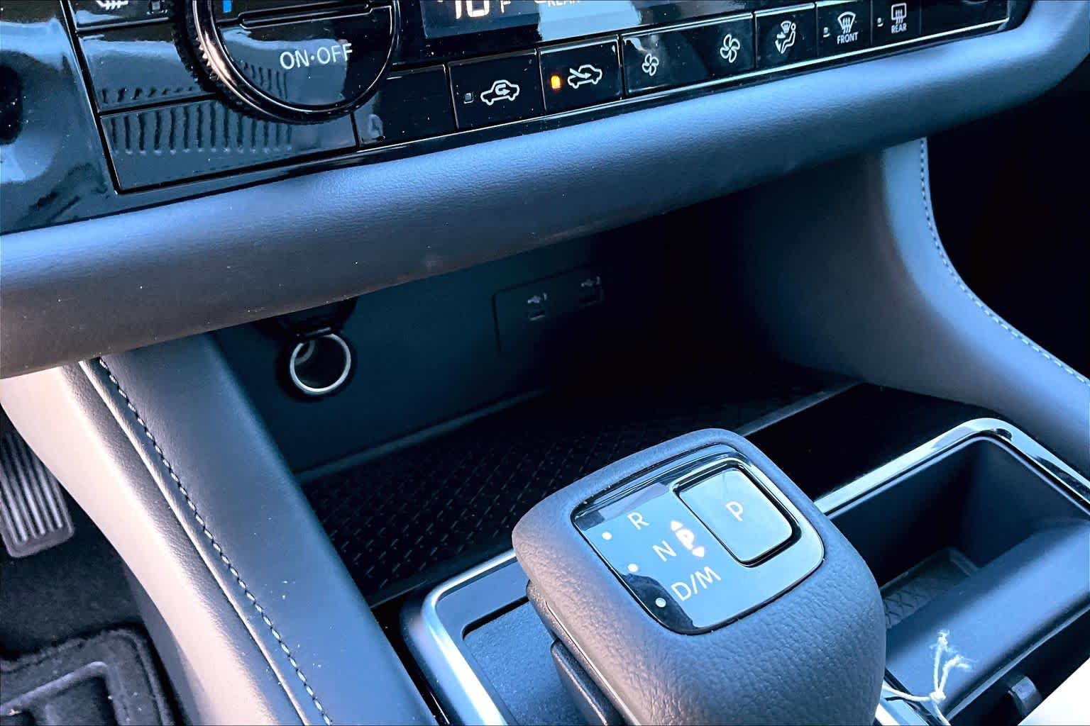 2025 Nissan Pathfinder SV Everest White Pearl Tricoat at Mercedes-Benz of Houston North