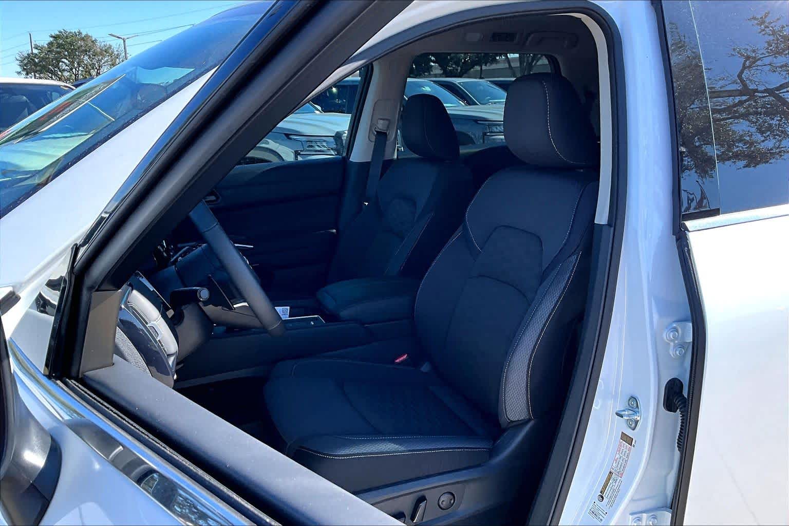 2025 Nissan Pathfinder SV Everest White Pearl Tricoat at Mercedes-Benz of Houston North