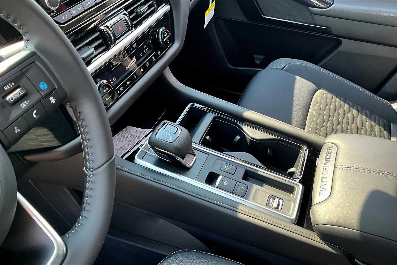 2025 Nissan Pathfinder SV Everest White Pearl Tricoat at Sterling McCall Nissan