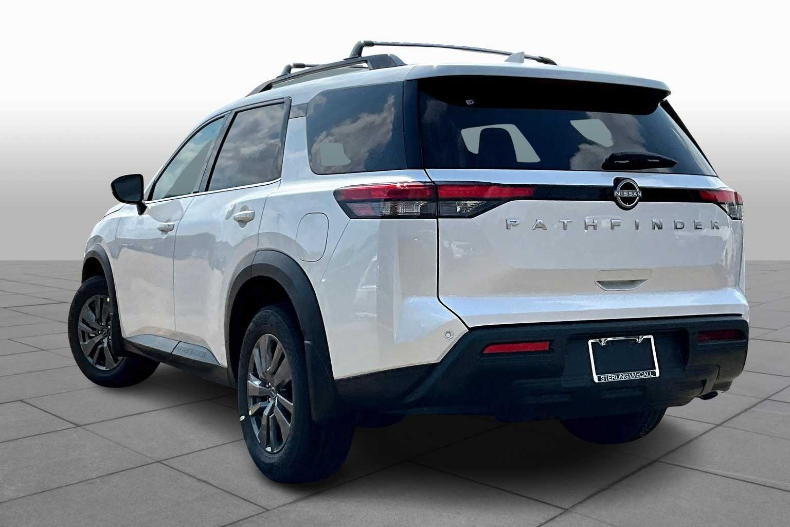 2025 Nissan Pathfinder SV Everest White Pearl Tricoat at Sterling McCall Nissan
