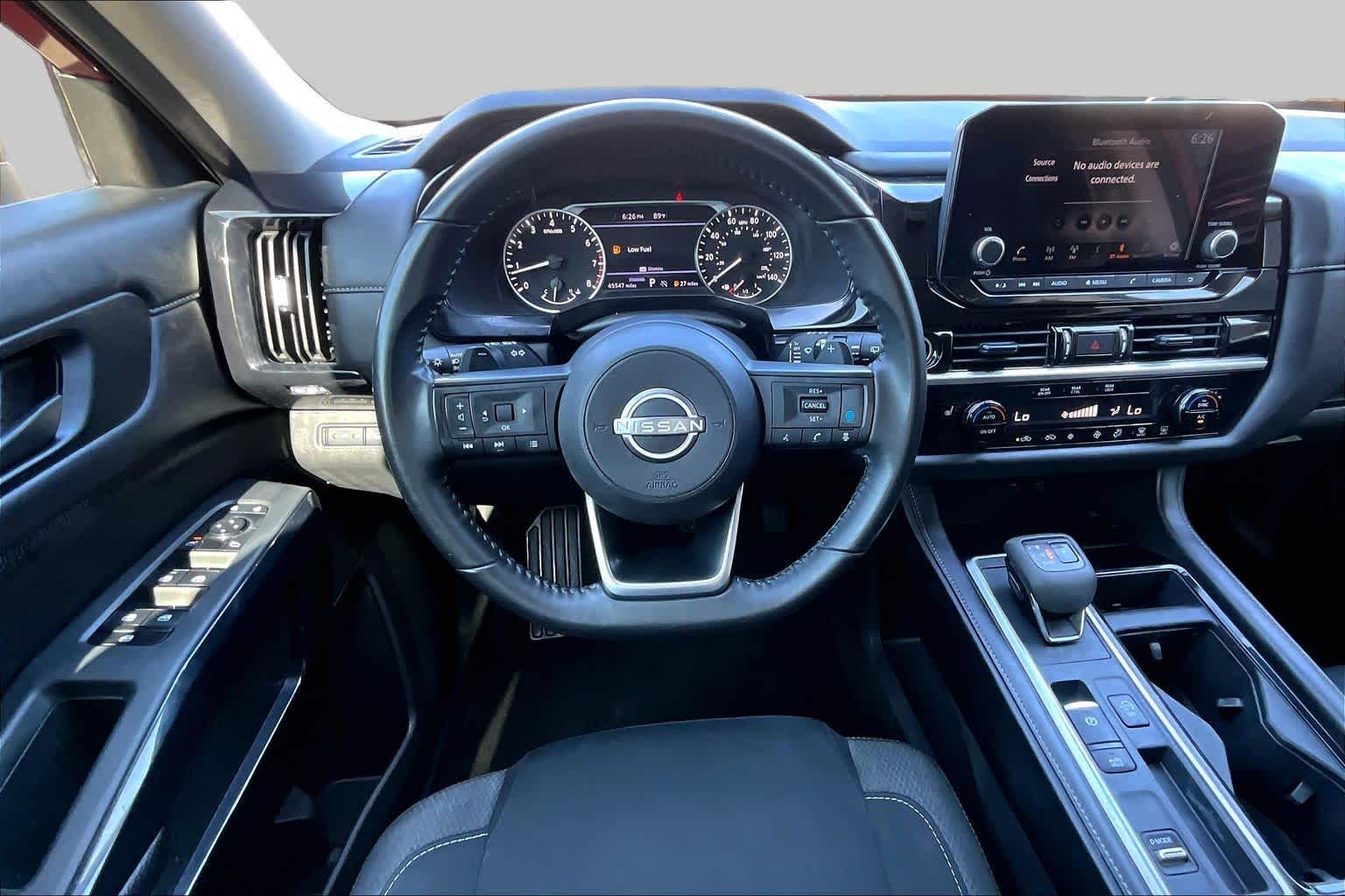 2024 Nissan Pathfinder photo 6 of 30