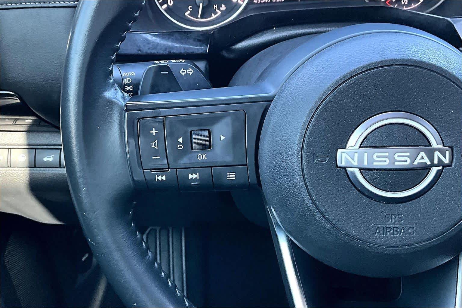 2024 Nissan Pathfinder photo 21 of 30