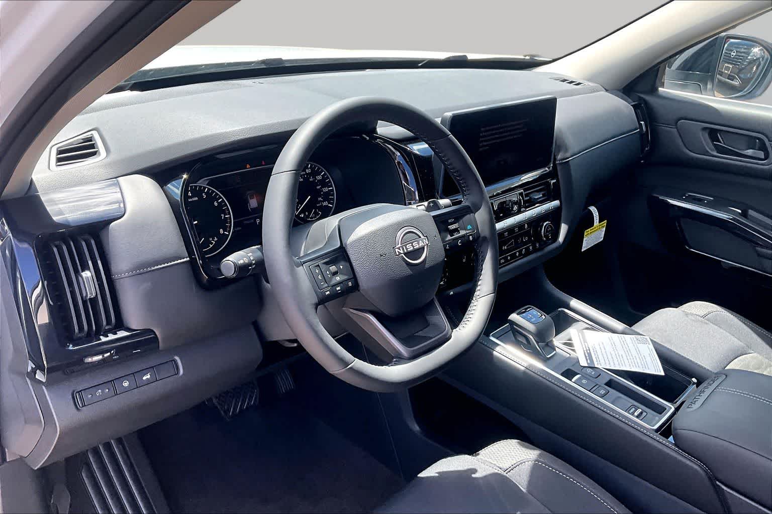 2026 Nissan Pathfinder SV Everest White Pearl Tricoat at Sterling McCall Nissan