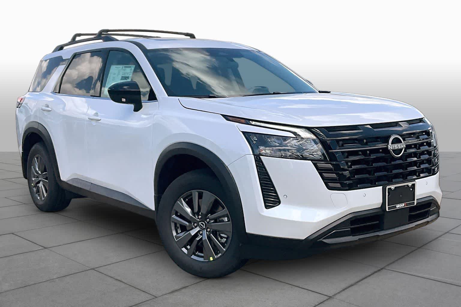 2026 Nissan Pathfinder SV Everest White Pearl Tricoat at Sterling McCall Nissan