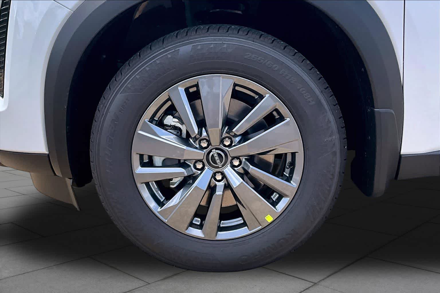 2026 Nissan Pathfinder SV Everest White Pearl Tricoat at Sterling McCall Nissan