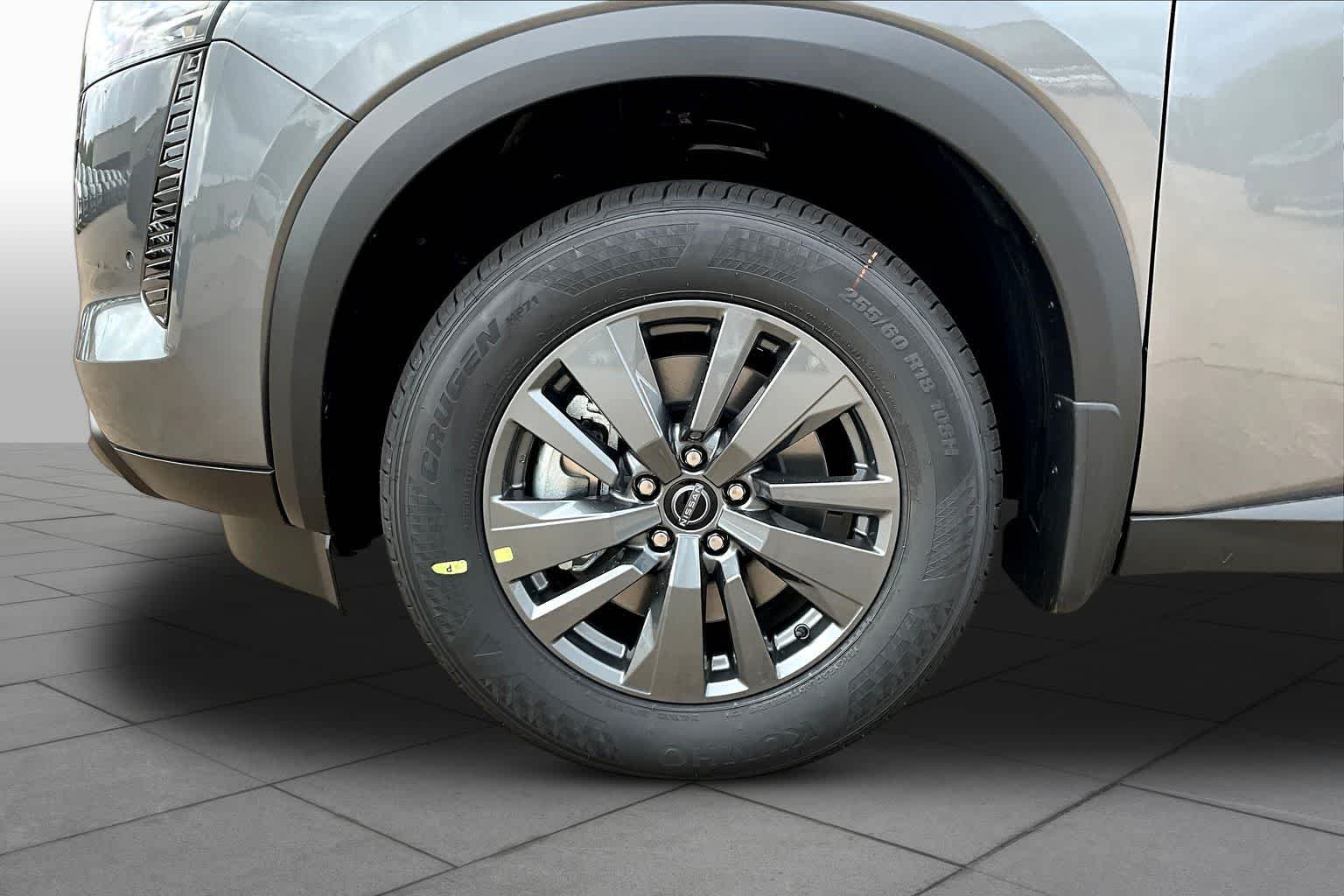2026 Nissan Pathfinder SV Gun Metallic at Baytown Ford