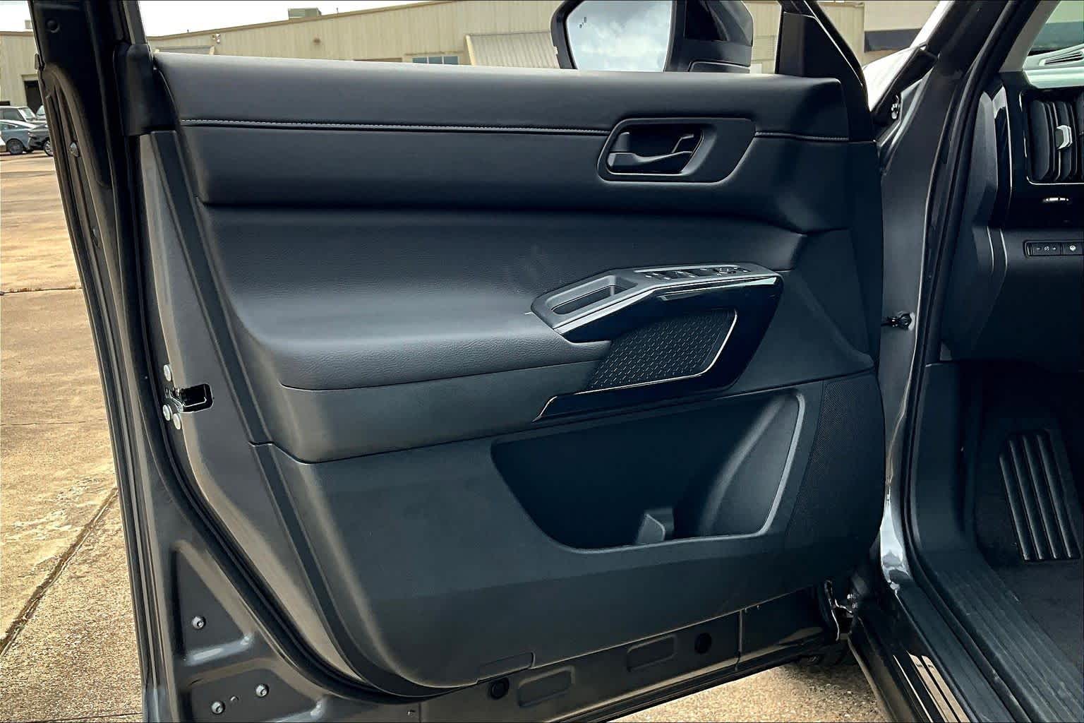 2026 Nissan Pathfinder SV Gun Metallic at Baytown Ford