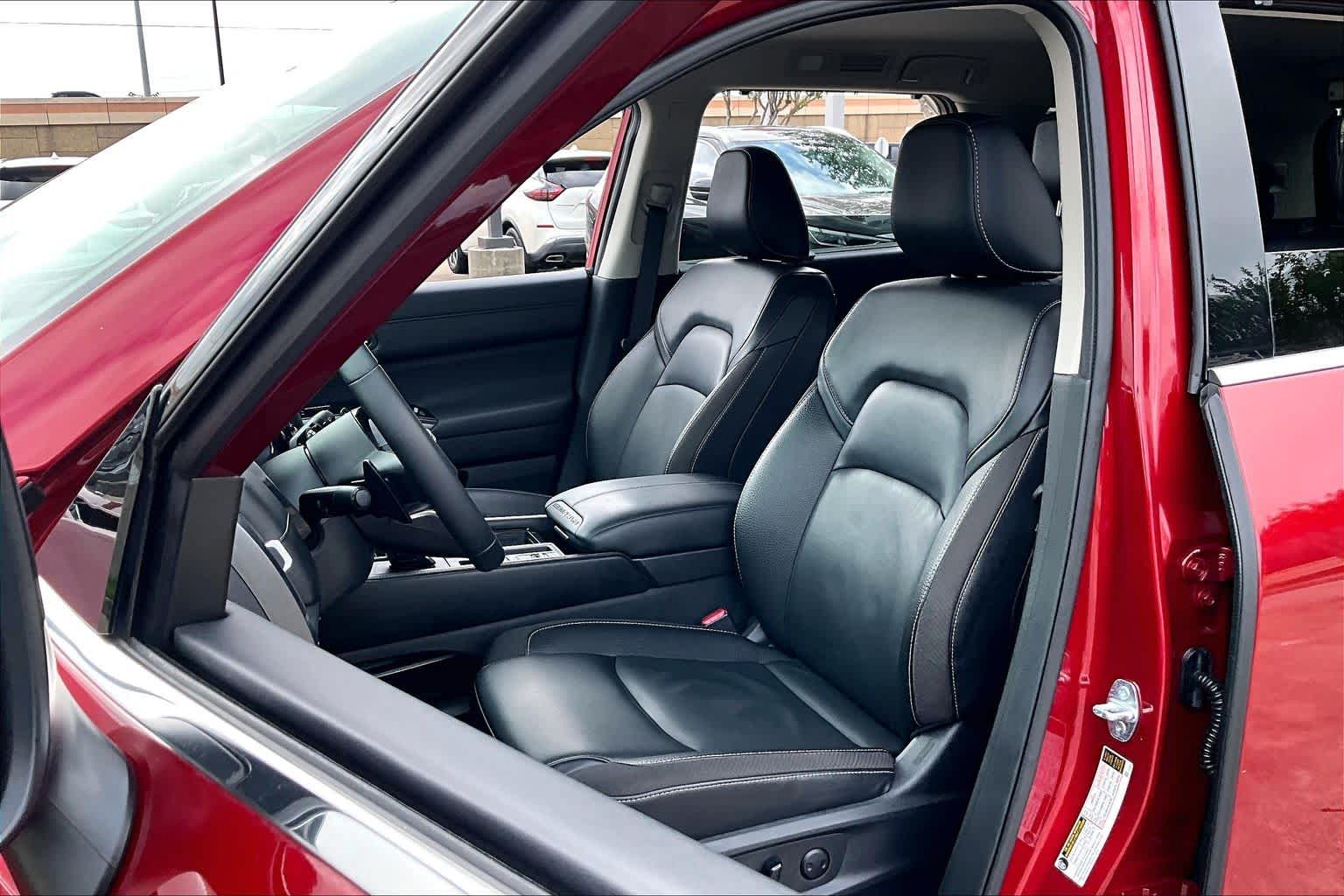 2023 Nissan Pathfinder SL - 7