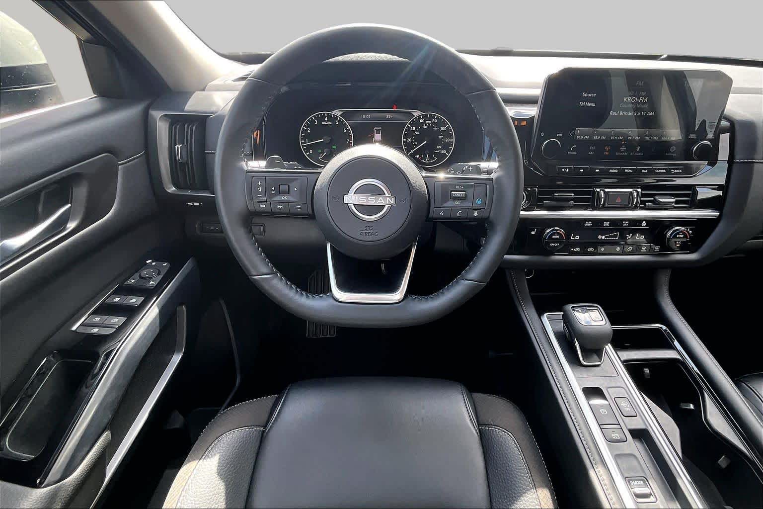 2024 Nissan Pathfinder SL Pearl White Tricoat at Honda of Clear Lake