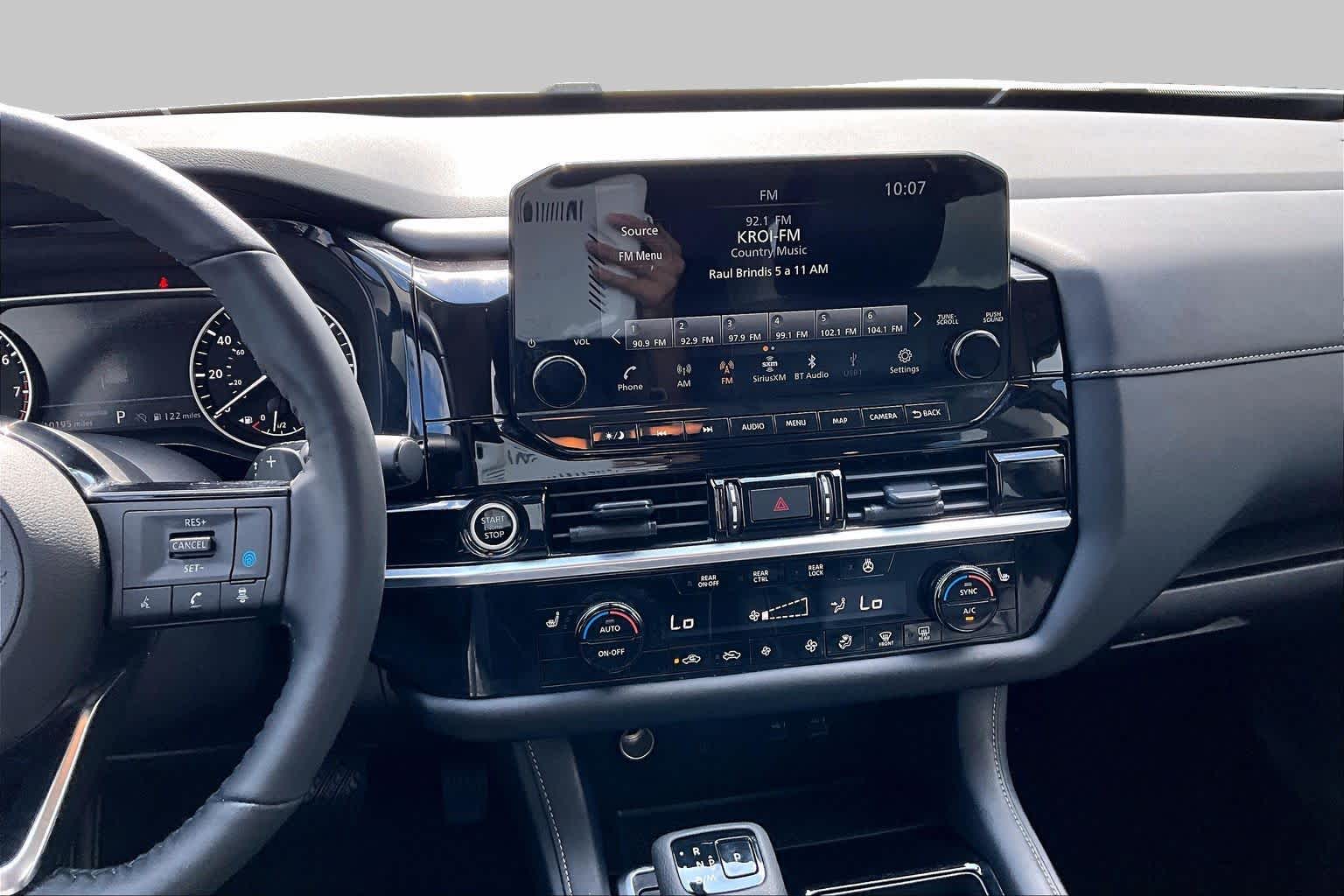 2024 Nissan Pathfinder SL Pearl White Tricoat at Honda of Clear Lake