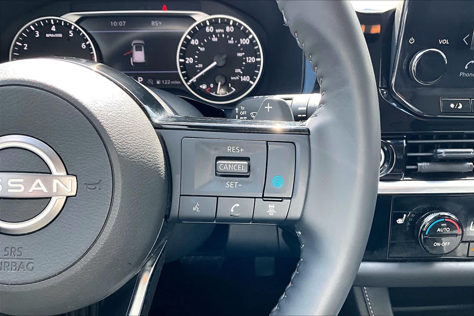 2024 Nissan Pathfinder SL Pearl White Tricoat at Honda of Clear Lake