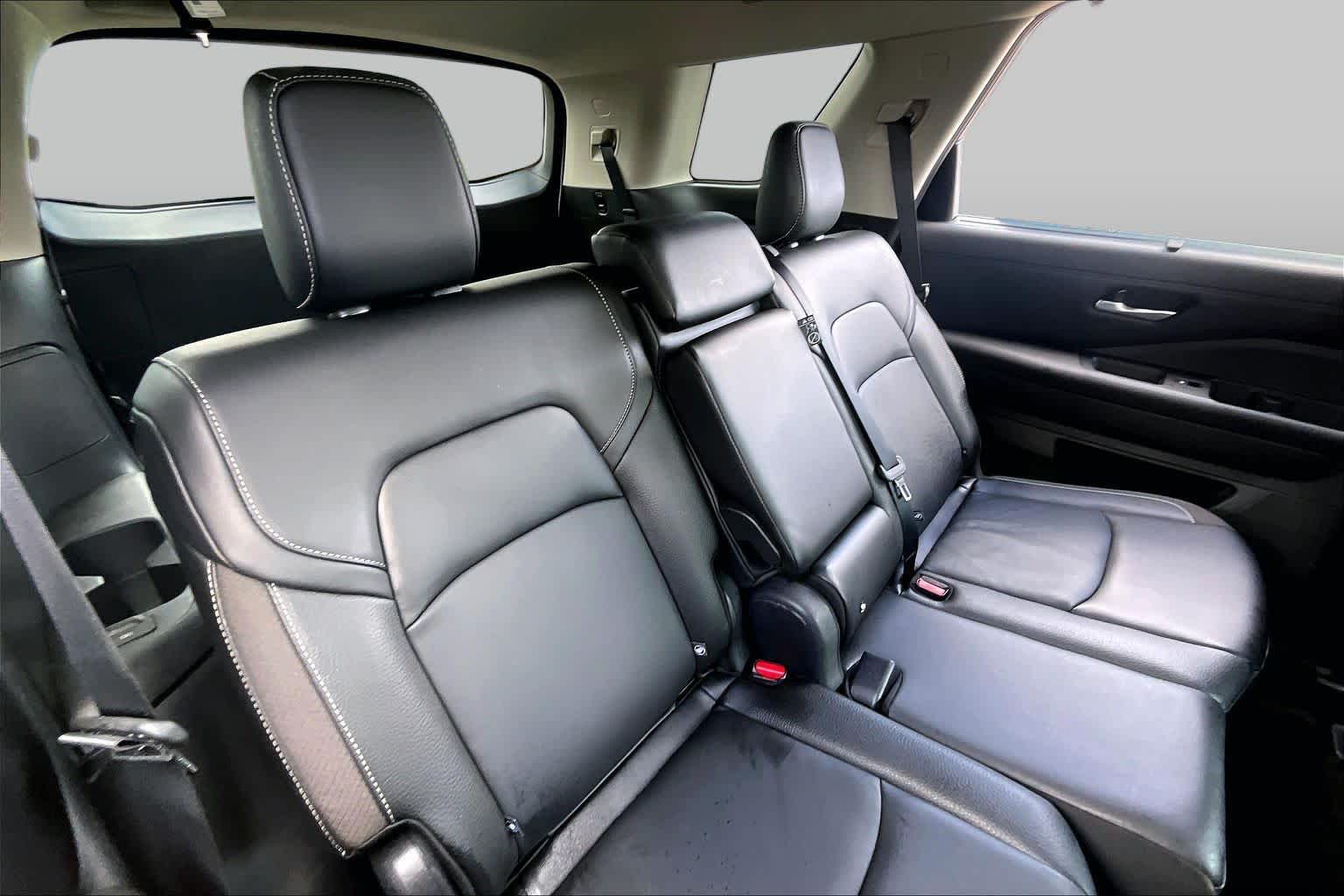 2024 Nissan Pathfinder SL Pearl White Tricoat at Honda of Clear Lake