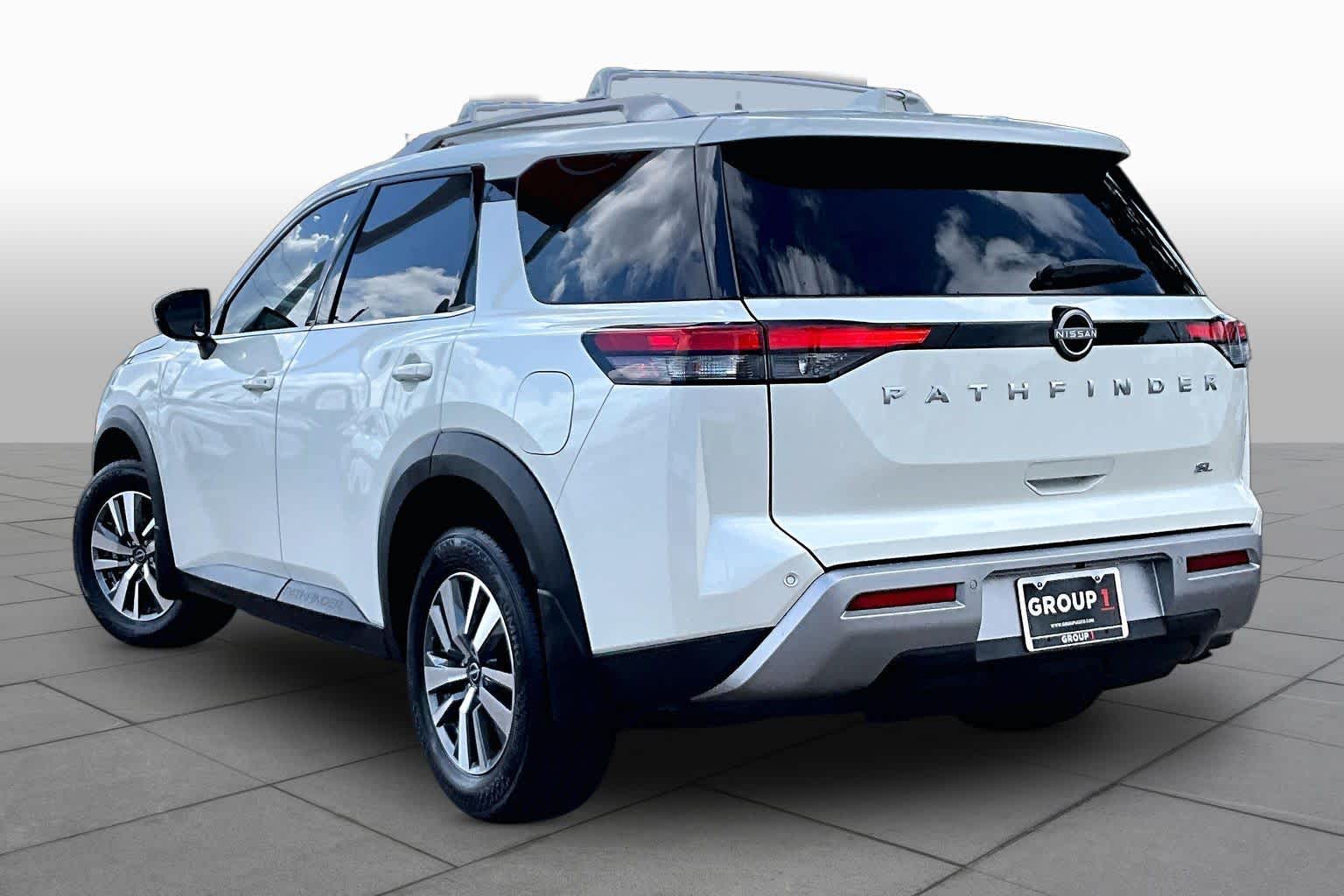 2024 Nissan Pathfinder SL Pearl White Tricoat at Honda of Clear Lake
