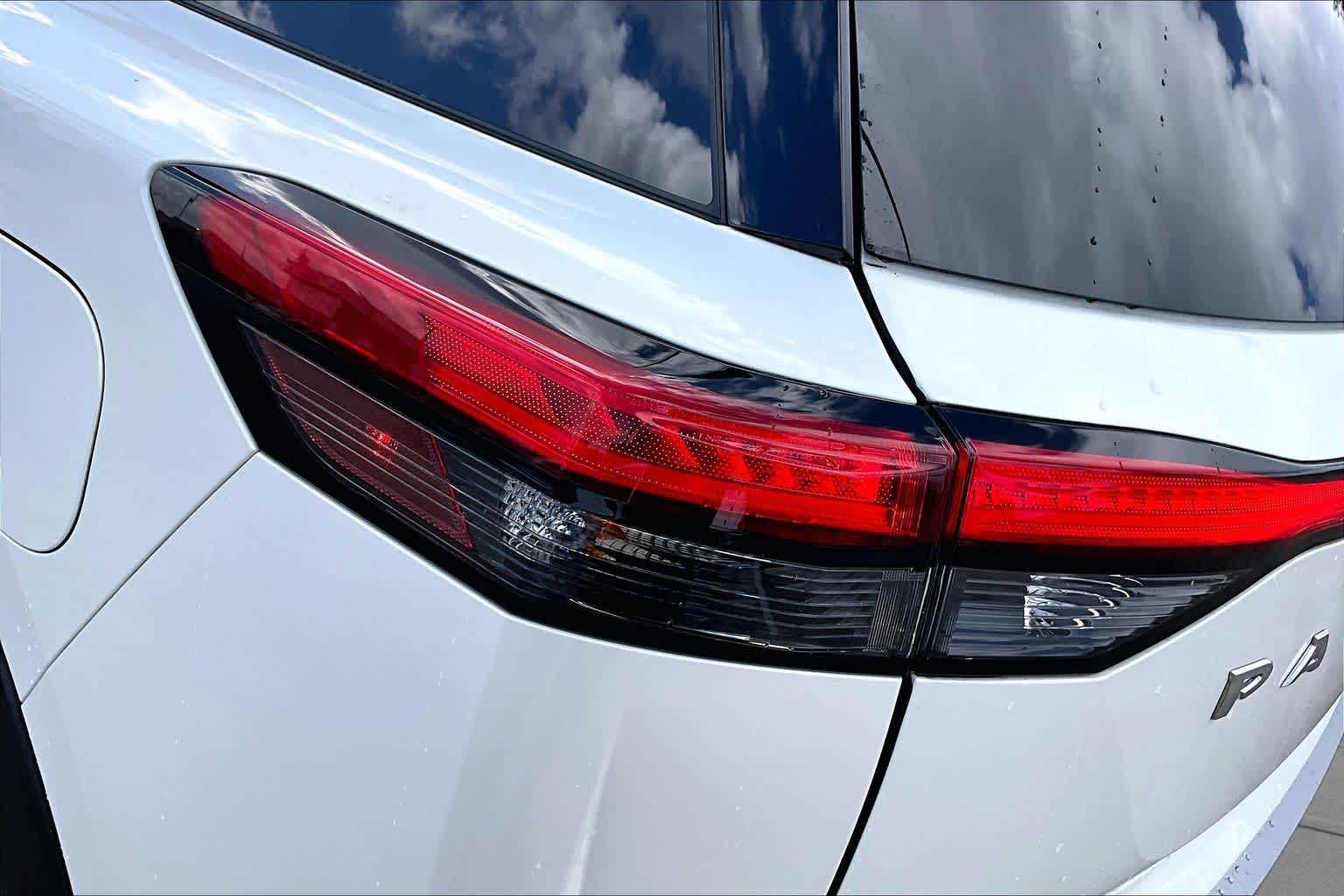 2024 Nissan Pathfinder SL Pearl White Tricoat at Honda of Clear Lake