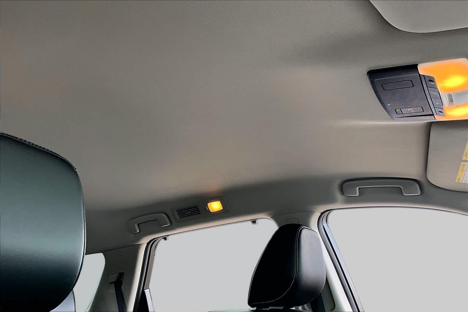 2024 Nissan Pathfinder SL Pearl White Tricoat at Honda of Clear Lake