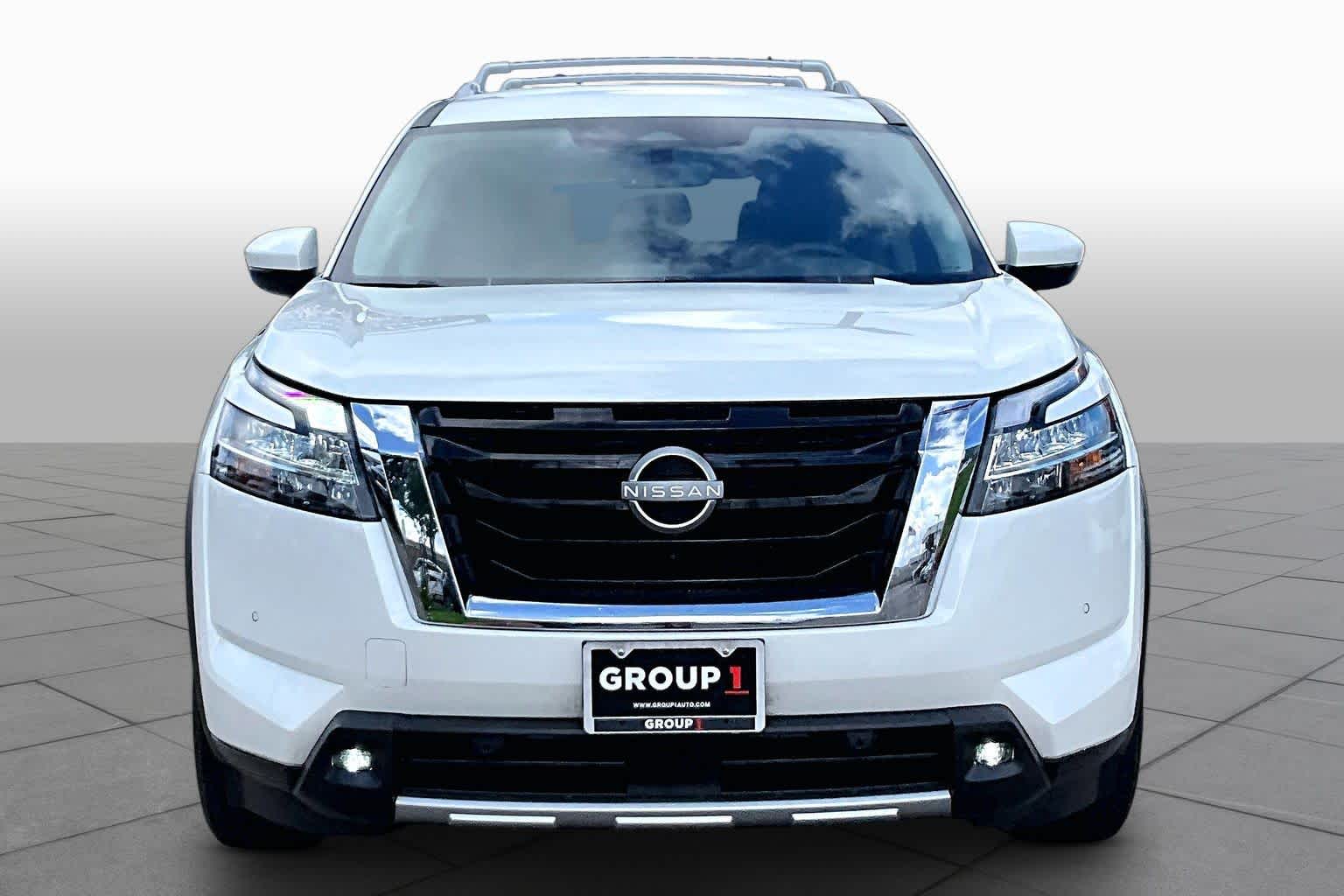 2024 Nissan Pathfinder SL Pearl White Tricoat at Honda of Clear Lake