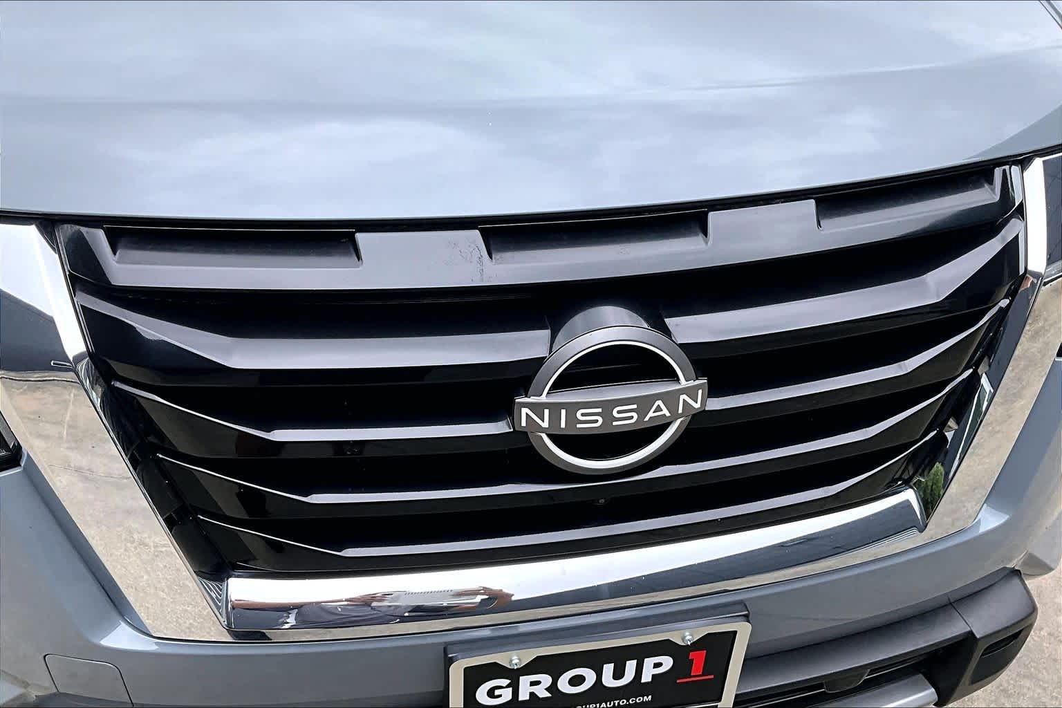 2023 Nissan Pathfinder SL Solid Gray/Super Black at Texan GMC Buick