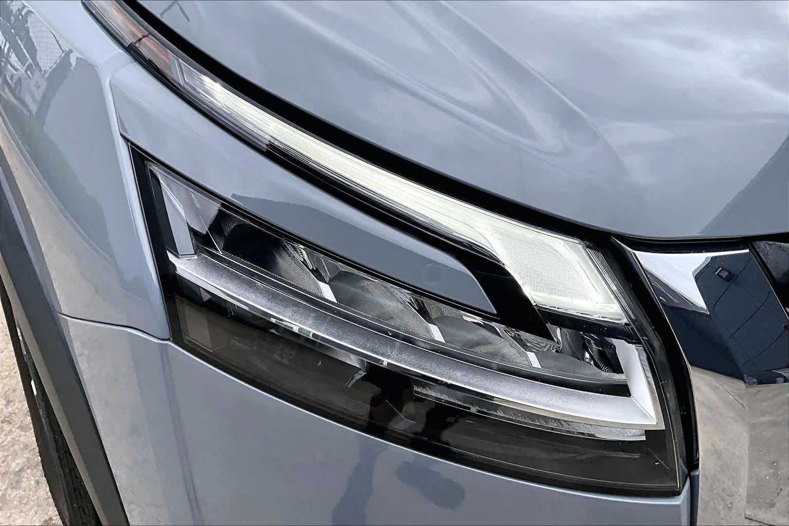 2023 Nissan Pathfinder SL Solid Gray/Super Black at Texan GMC Buick