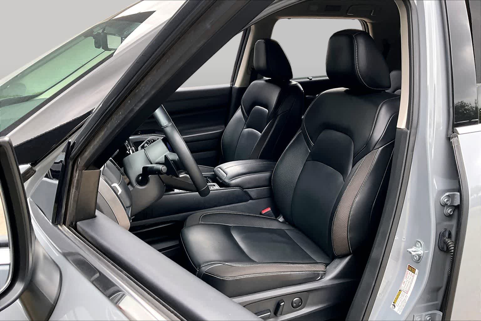 2023 Nissan Pathfinder SL - 7