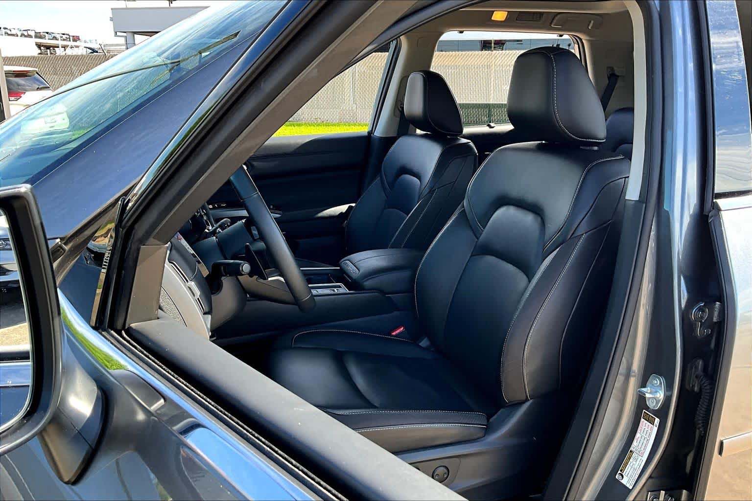2023 Nissan Pathfinder SL - 7