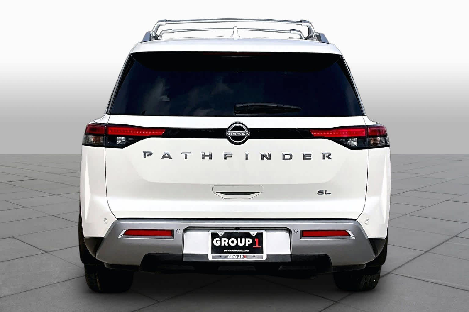 2023 Nissan Pathfinder SL - 4