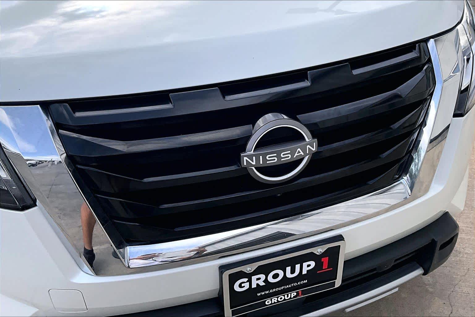 2023 Nissan Pathfinder SL Pearl White Tricoat at Lexus Southwest Houston