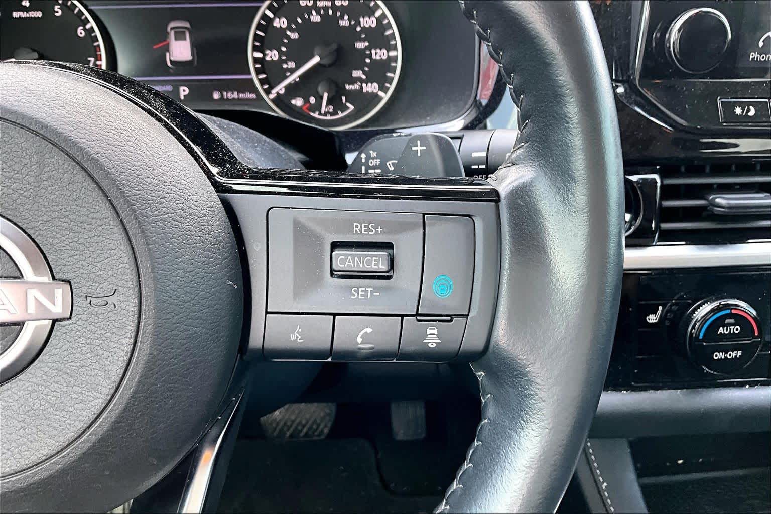 2023 Nissan Pathfinder SL Pearl White Tricoat/Super Black at Lone Star Chevrolet