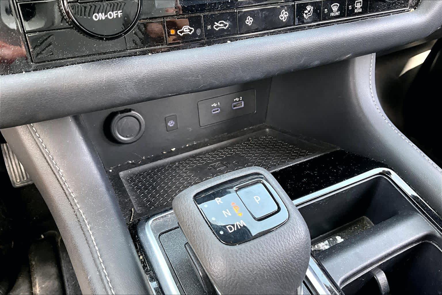 2023 Nissan Pathfinder SL Pearl White Tricoat/Super Black at Lone Star Chevrolet