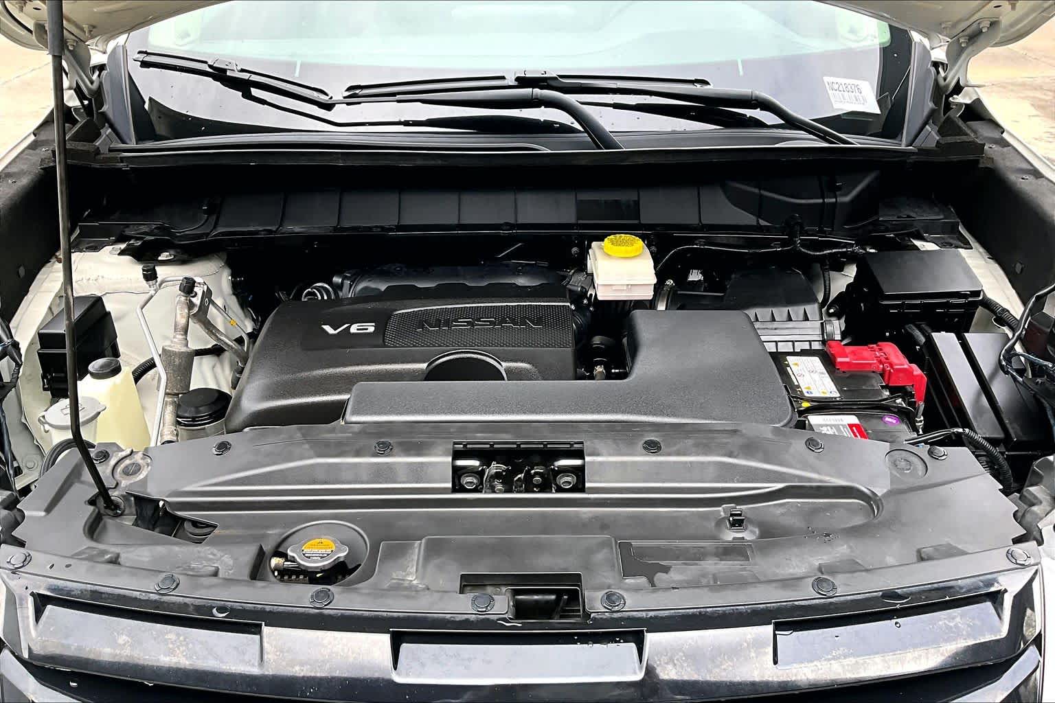 2022 Nissan Pathfinder photo 28 of 33