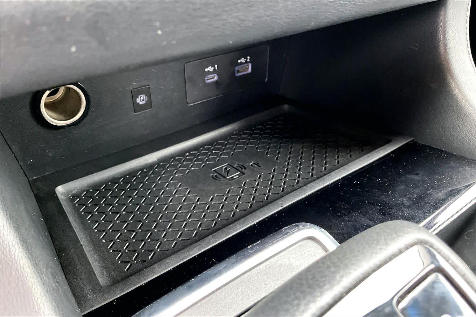 2022 Nissan Pathfinder photo 31 of 33