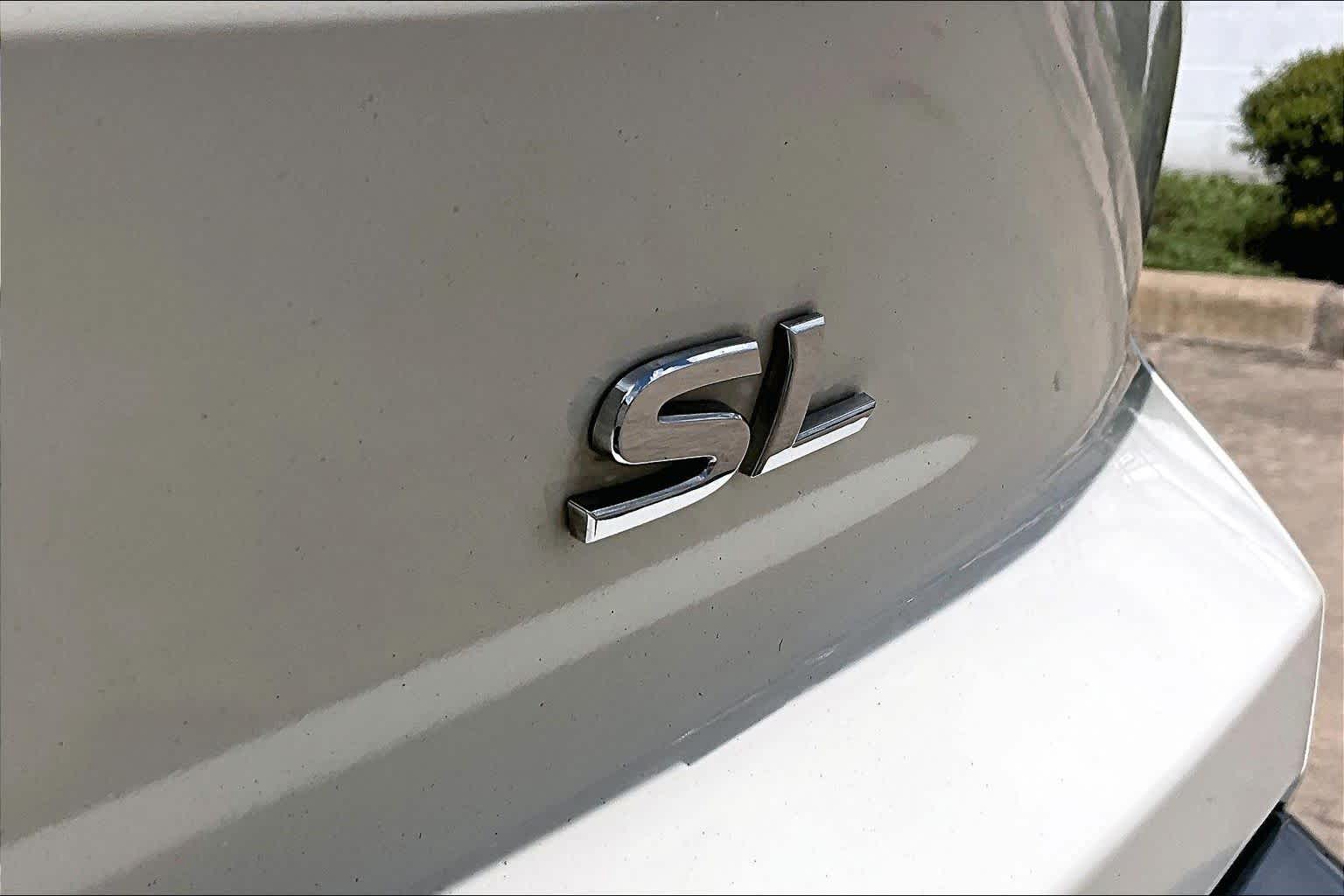 2024 Nissan Pathfinder SL Pearl White Tricoat at AutoNation USA Katy