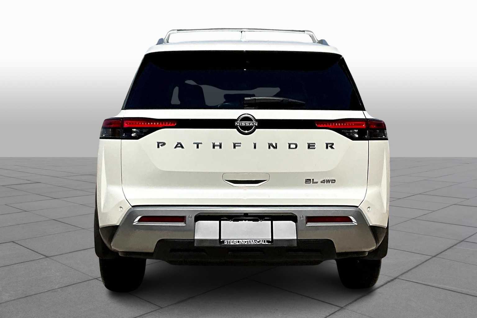 2024 Nissan Pathfinder SL Pearl White Tricoat at Turner Chevrolet