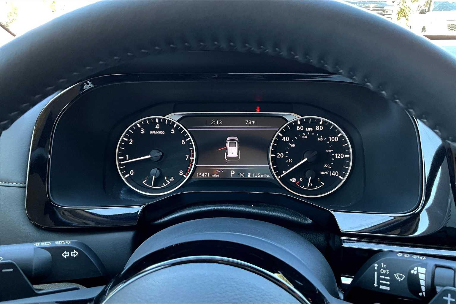 2024 Nissan Pathfinder SL Pearl White Tricoat at Turner Chevrolet