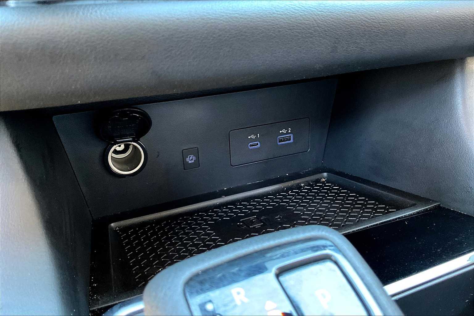 2024 Nissan Pathfinder SL Pearl White Tricoat at Turner Chevrolet