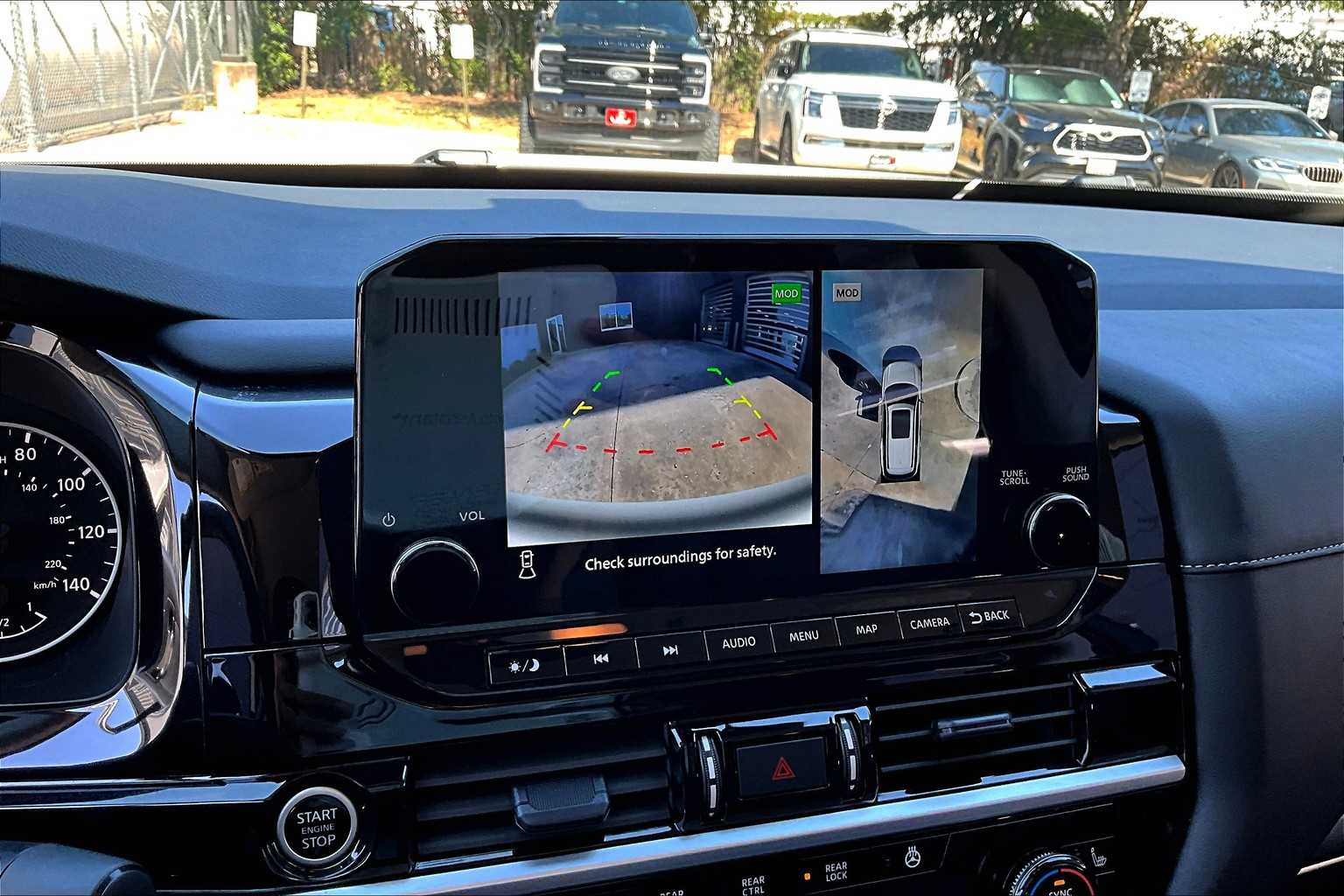 2024 Nissan Pathfinder SL Pearl White Tricoat at Turner Chevrolet