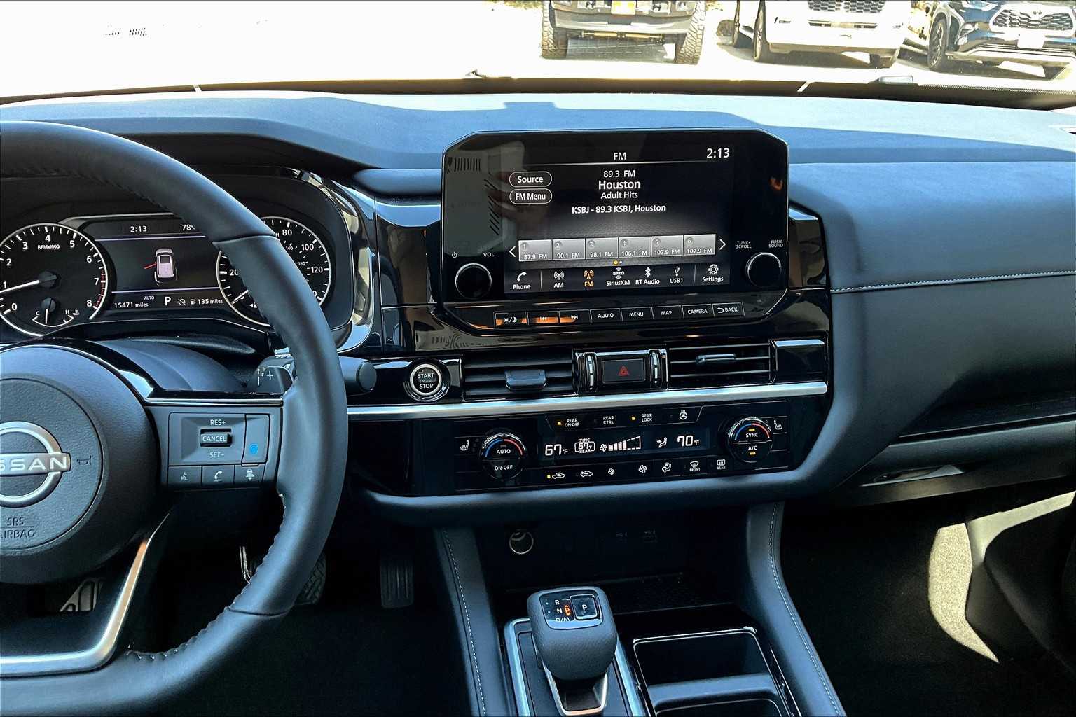 2024 Nissan Pathfinder SL Pearl White Tricoat at Turner Chevrolet