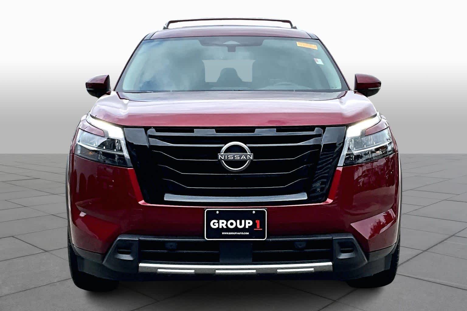 2023 Nissan Pathfinder SL Scarlet Ember Tintcoat at Davis Chevrolet