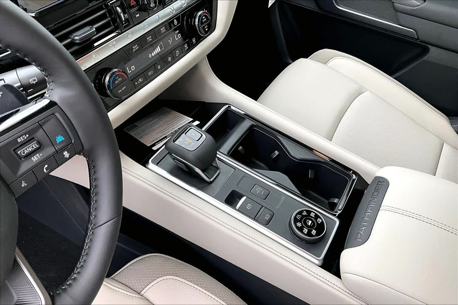 2026 Nissan Pathfinder SL Everest White Pearl Tricoat at Sterling McCall Nissan